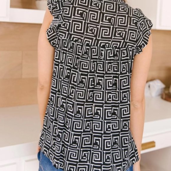 Patterns and Petals Embroidered Blouse - Picture 5 of 5